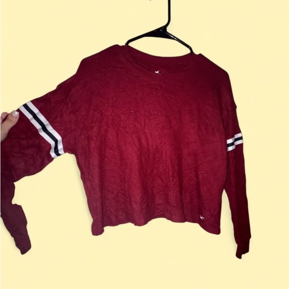 Hollister Cropped Women’s Long Sleeve Boyfriend Tee Stripe Sleeve Top - Size XS - Picture 5 of 6